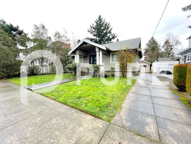 Building Photo - Adorable and Spacious 1920's Bungalow in N...