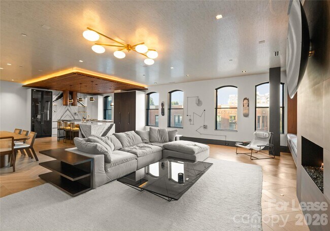 Building Photo - 229 N Church St