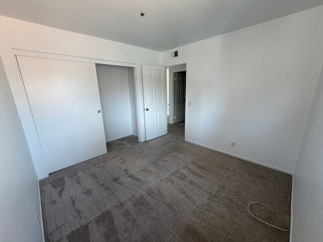 Building Photo - Beautiful 3 bed/3 bath In San Clemente