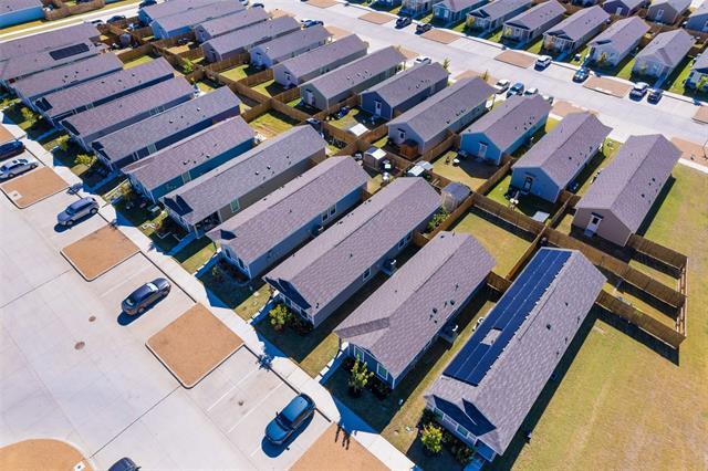 Building Photo - 241 Thresher Ln