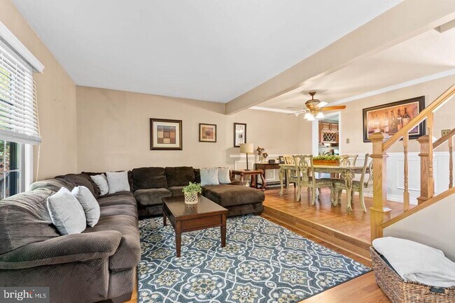 Building Photo - 1003 Mulberry Ct