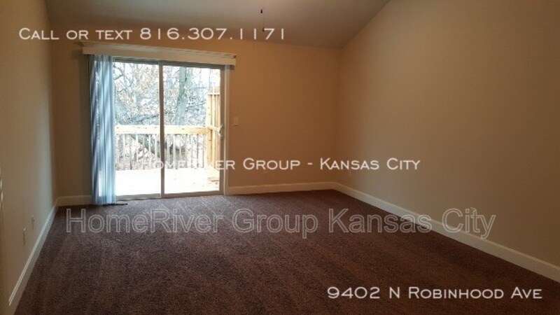 Building Photo - 9402 N Robinhood Ave