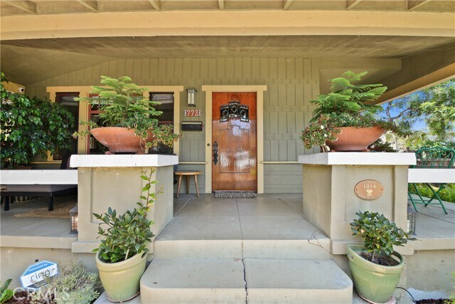 Building Photo - 773 Orizaba Ave