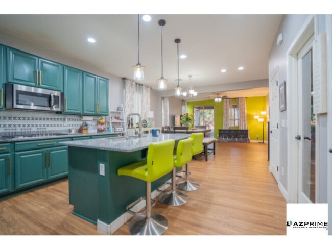 Building Photo - Gorgeous 4/3.5 Goodyear House - Pool, Loft...