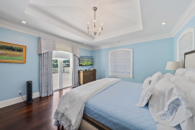 Building Photo - 210 Emerald Ln