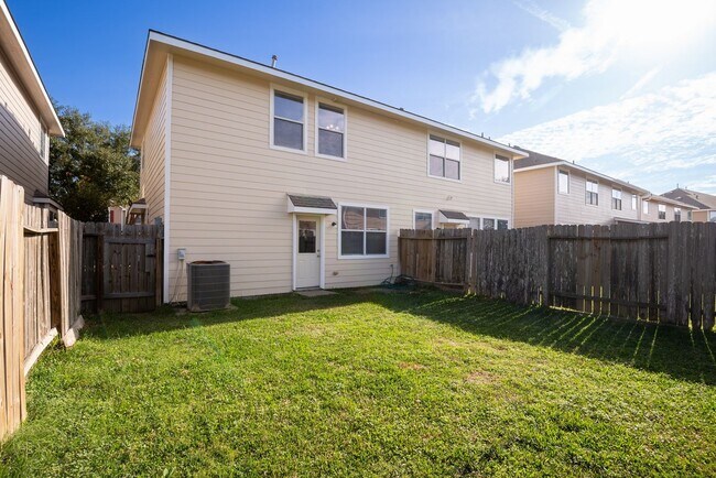 Building Photo - 25242 Boulder Bend Ln