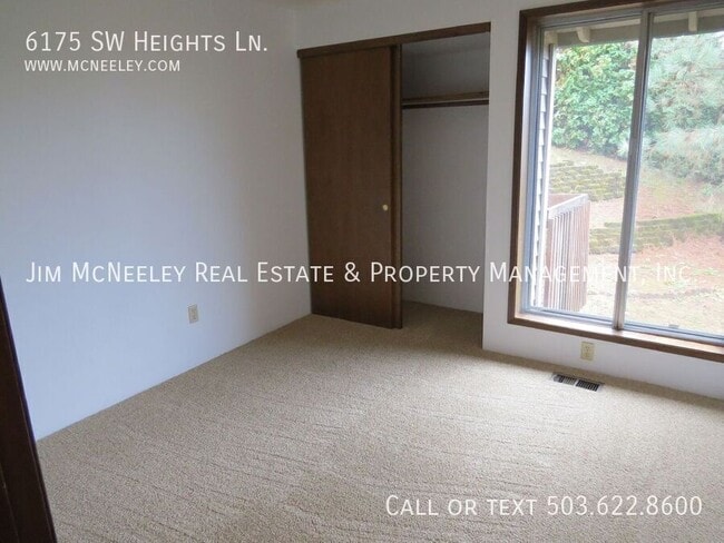 Building Photo - 6175 SW Heights Ln