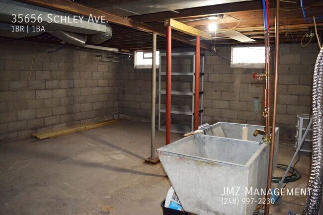 Building Photo - 35656 Schley Ave