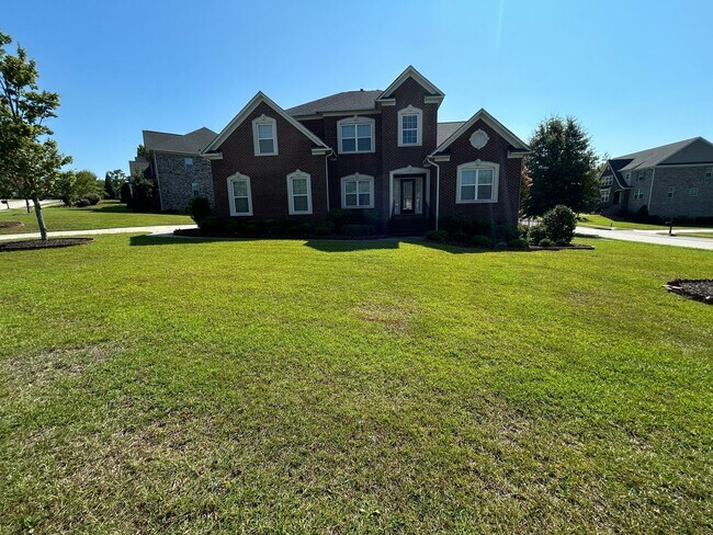 Building Photo - Beautiful 4Bed/2.5 Bath Home in Wren Creek!