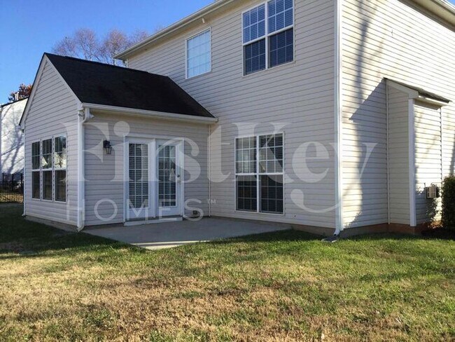 Building Photo - 126 Centerpoint Dr