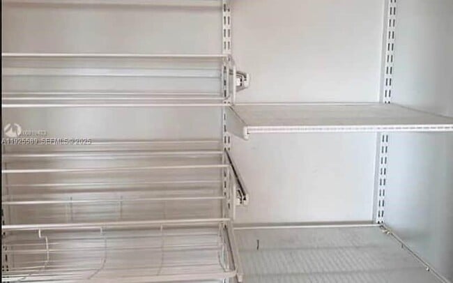 Building Photo - 50 Menores Ave