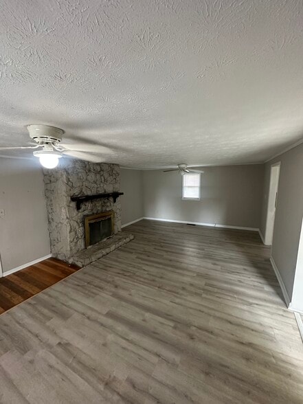 Building Photo - 1612 Alton Station Rd