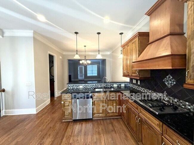 Building Photo - 3026 Eltham Pl