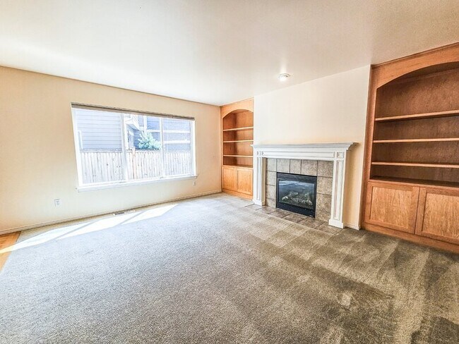 Building Photo - 4424 239th Pl SE