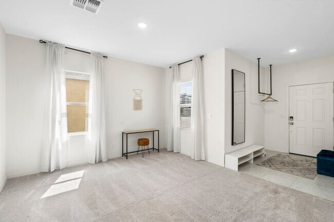 Building Photo - 9520 W Albeniz Pl