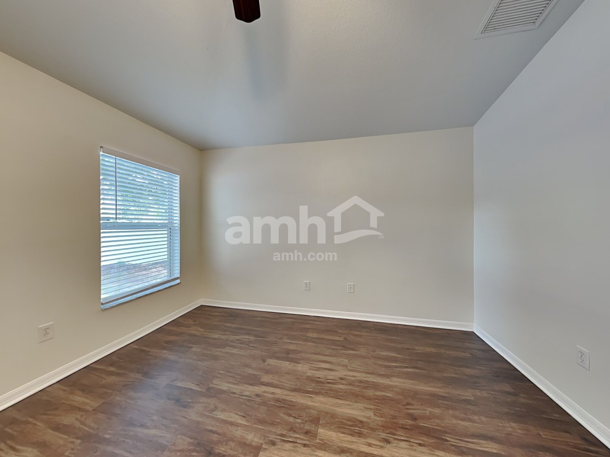 Building Photo - 18534 Kentisbury Ct