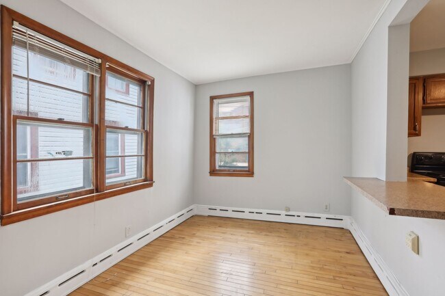 Building Photo - 1505 4th St NE