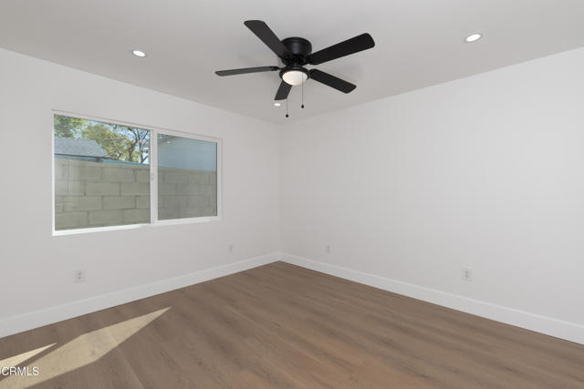 Building Photo - 5842 Satsuma Ave