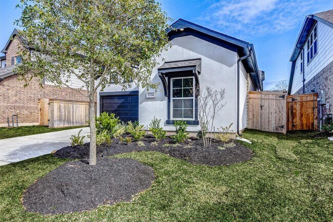 Building Photo - 1214 Timber Brk Dr