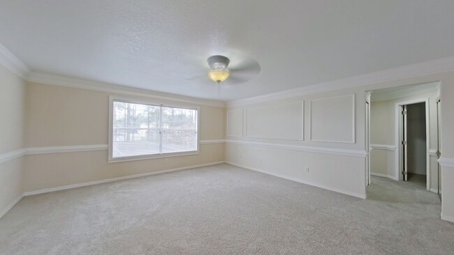 Building Photo - Spacious 6-Bedroom Pool Home with Open Floor Plan & Private Master Suite