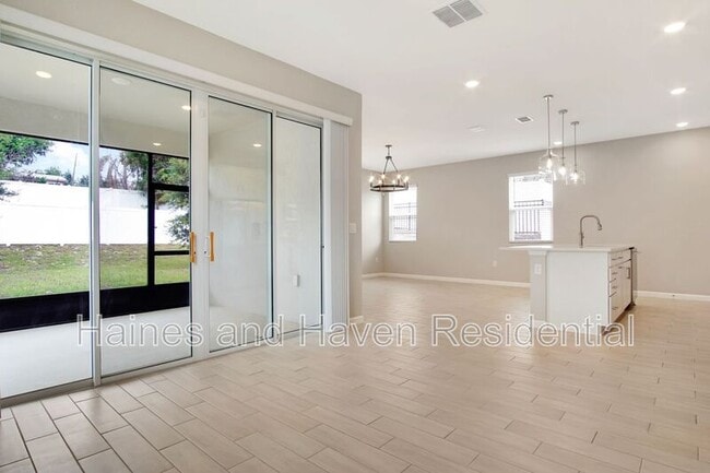 Building Photo - 840 Blue Creek Dr