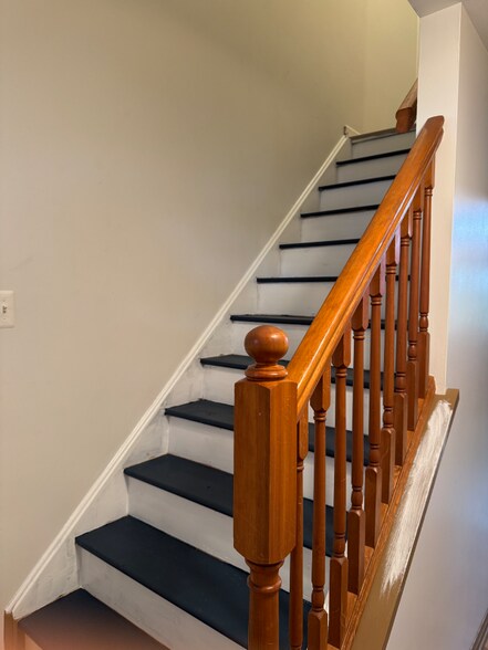 Building Photo - 17 Buckwalter Cir