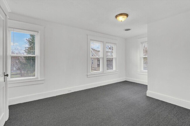 Building Photo - 1029 W Locust St