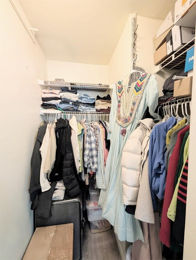 Building Photo - 125 Riverview Ct