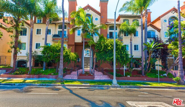 Primary Photo - 7120 La Tijera Blvd