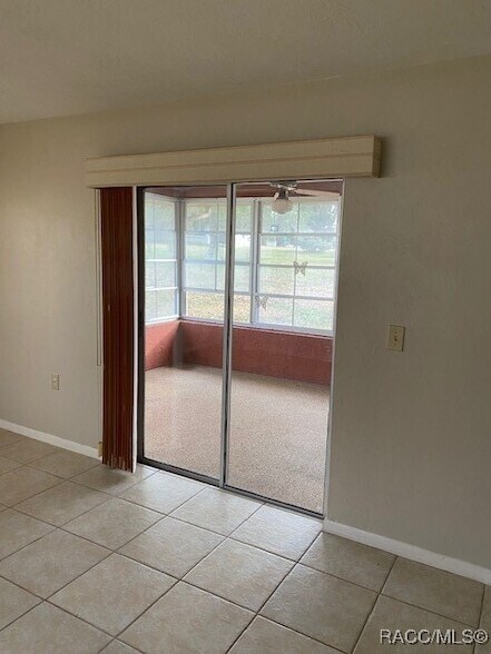 Building Photo - 287 W Casurina Pl