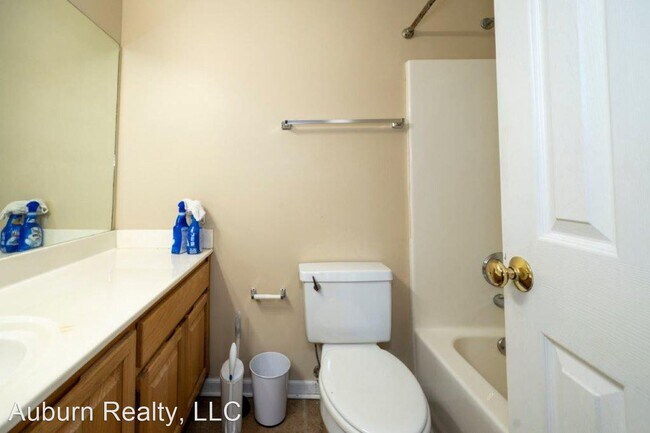 Building Photo - 4 br, 4 bath House - Eagle Point Bungalow ...