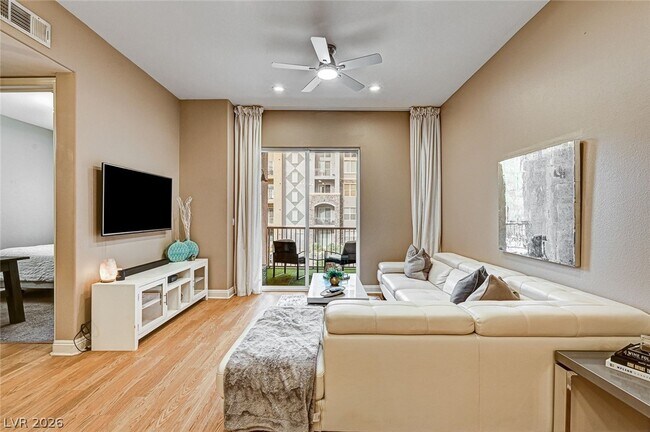 Building Photo - 56 E Serene Ave