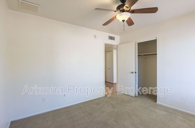 Building Photo - 8135 W Sierra Vista Dr