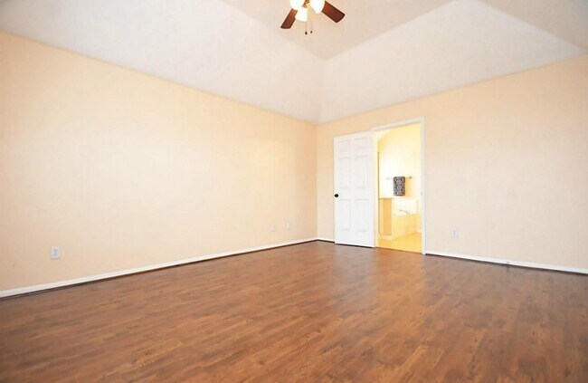 Building Photo - 17911 Western Pass Ln