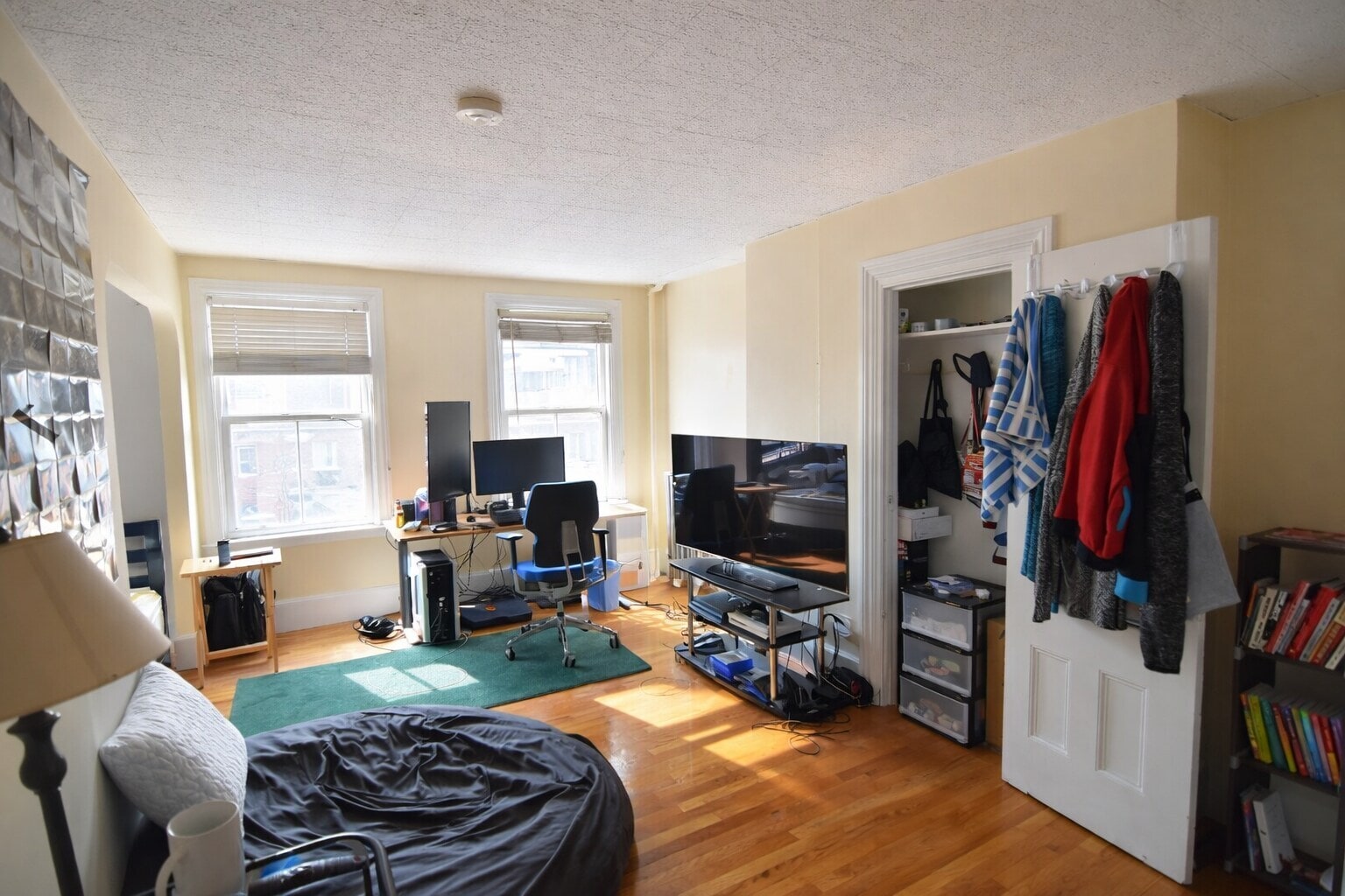 Building Photo - 30 Irving St