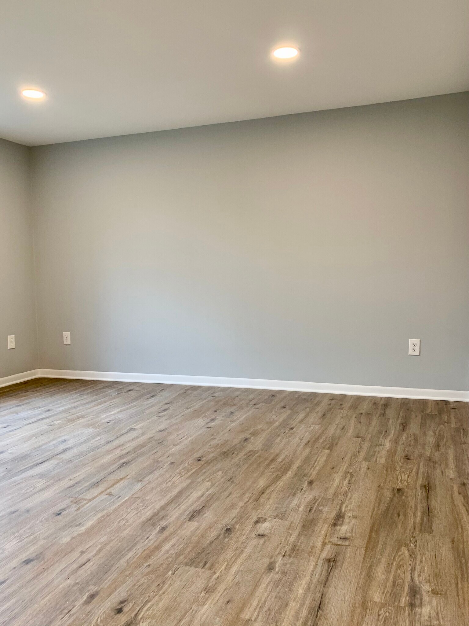 bedroom - 343 Calvert St