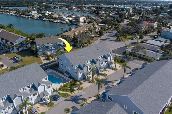 Building Photo - 911 Harbour House Dr