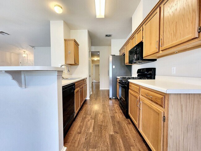 Building Photo - Charming 3BD/2BA Home with Spacious Backyard in Cedar Park