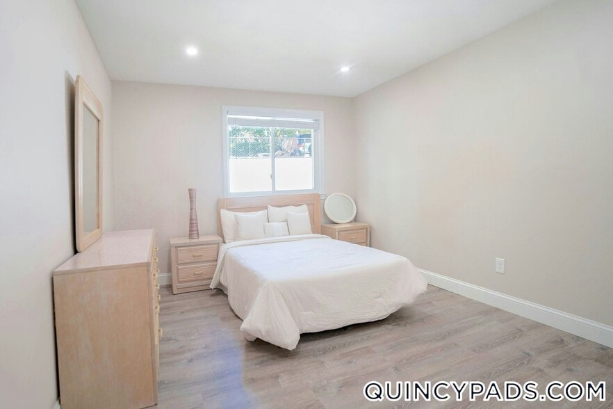 Building Photo - 75 Presidential Dr