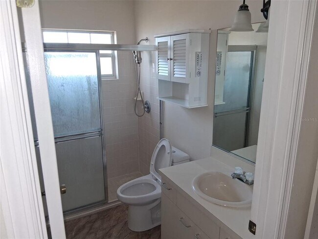 Building Photo - 5001 NW 31 St