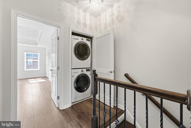 Building Photo - 24859 Coats Square