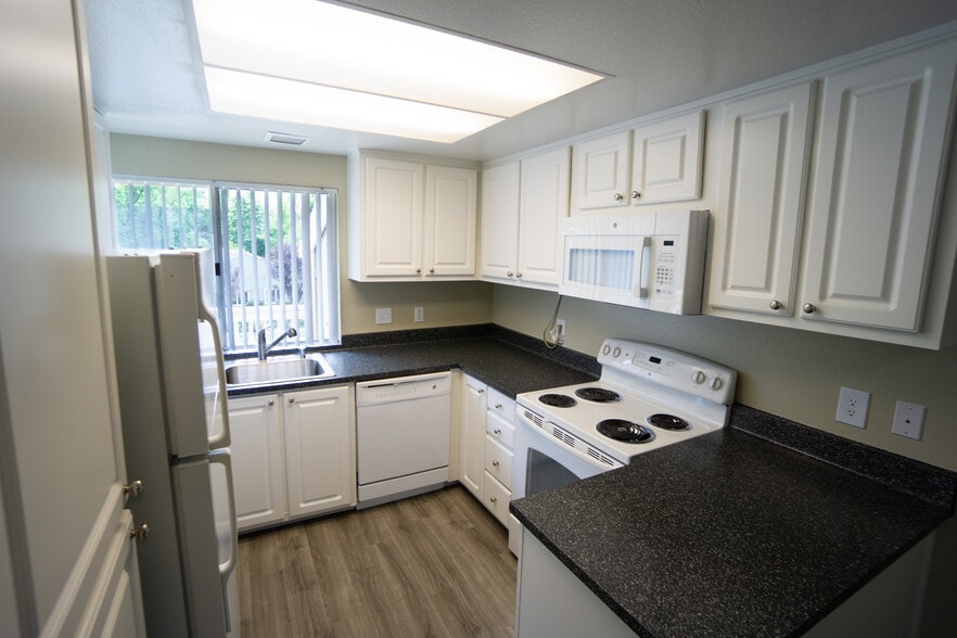 Building Photo - Crosswood Park