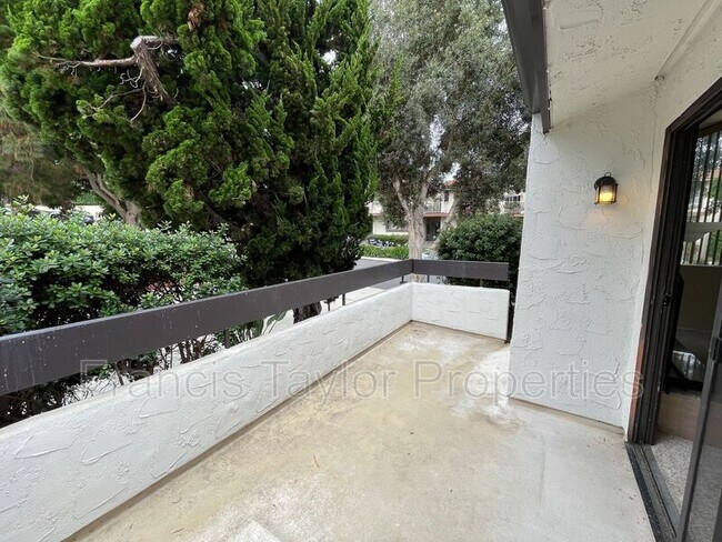 Building Photo - 7526 Jerez Ct