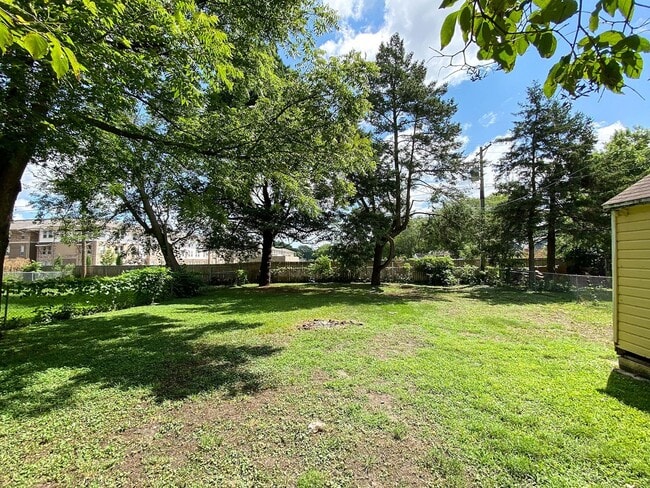 Building Photo - 3 Bedroom House for Rent!