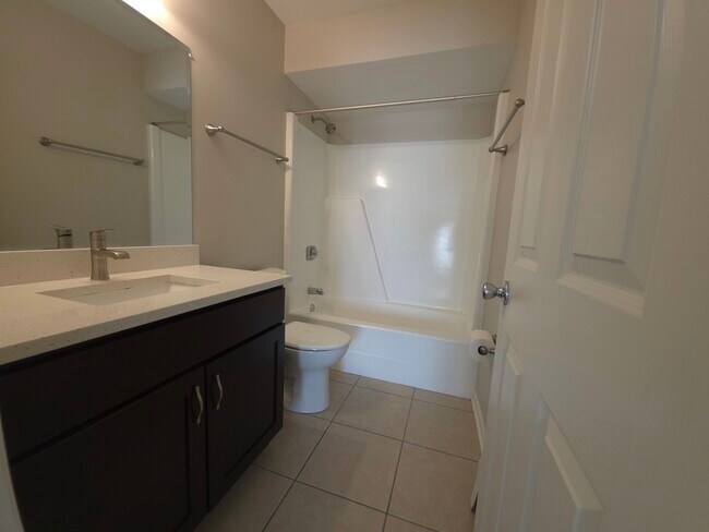 Building Photo - 1667 Kiowa Cir