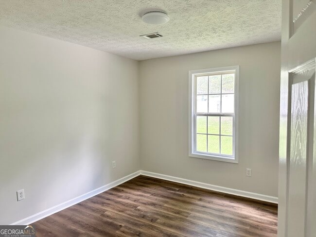 Building Photo - 120 Carroll Creek Ln