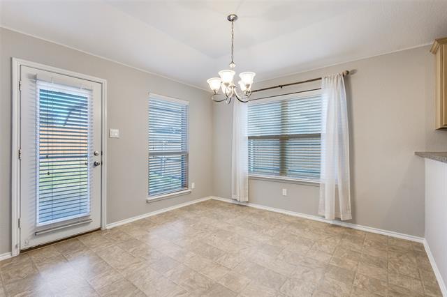 Building Photo - 507 Basswood Ln