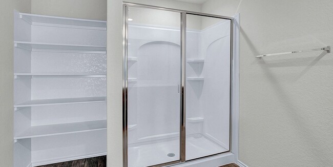 Building Photo - 4 BR / 2 BA - 2032 SF in Seguin - Arroyo Ranch!