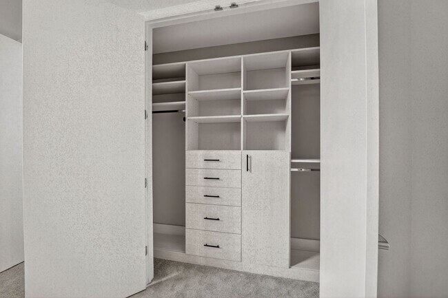 Building Photo - Available Now! 2 Bed // 2 Bath in Bloomingdale / Ledroit Park with Parking!