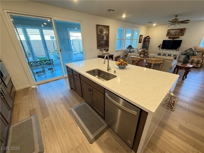 Building Photo - 10842 Gentle Crst Ave